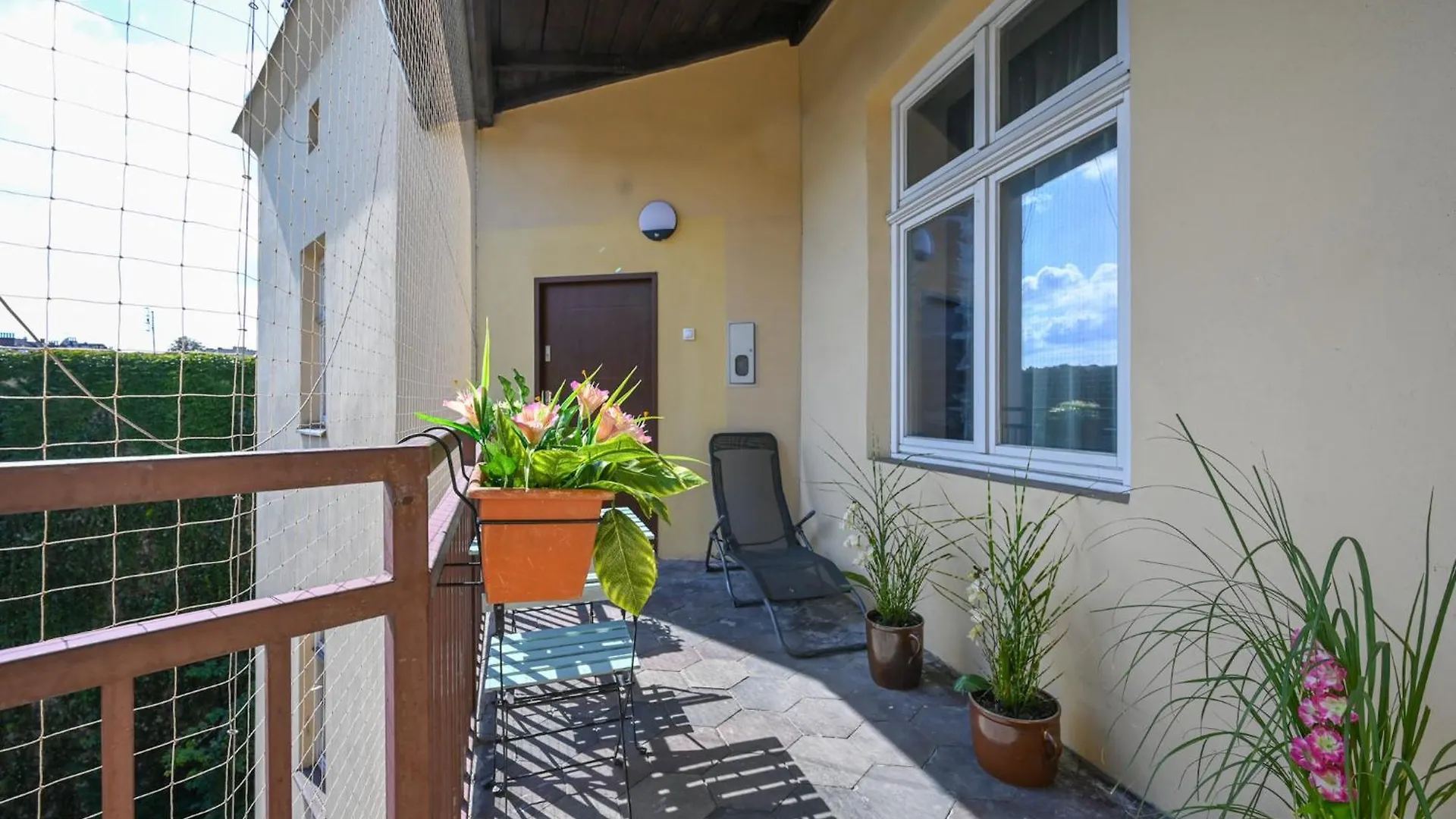 Apartment Rentplanet - Apartament Swietego Lazarza Krakow Poland