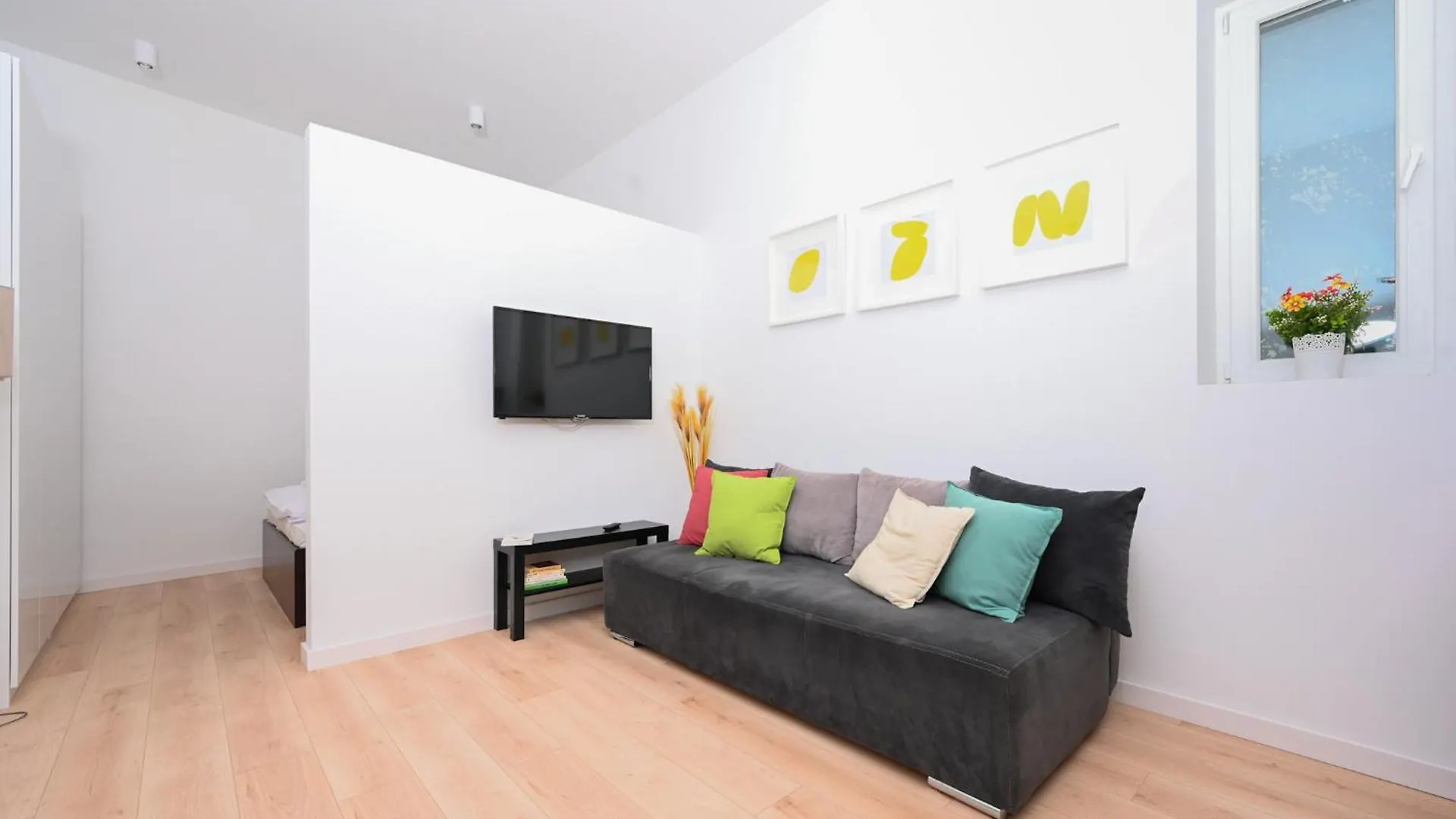 Rentplanet - Apartament Swietego Lazarza Krakow 0*,  Poland