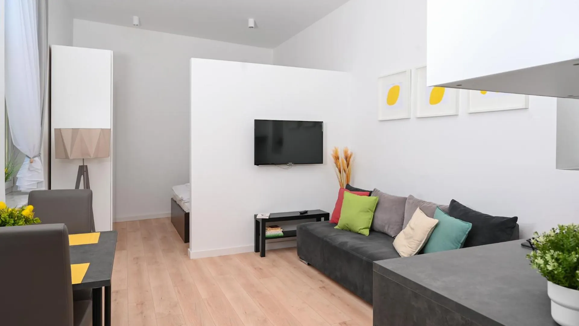 Apartment Rentplanet - Apartament Swietego Lazarza Krakow