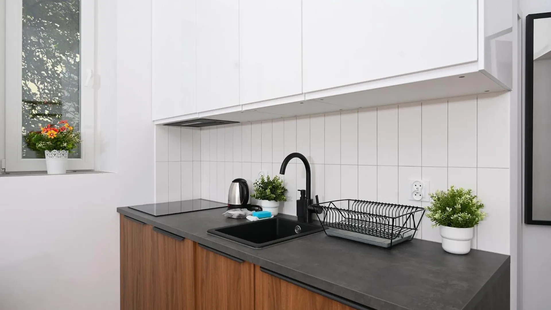Rentplanet - Apartament Swietego Lazarza Krakow 0*,