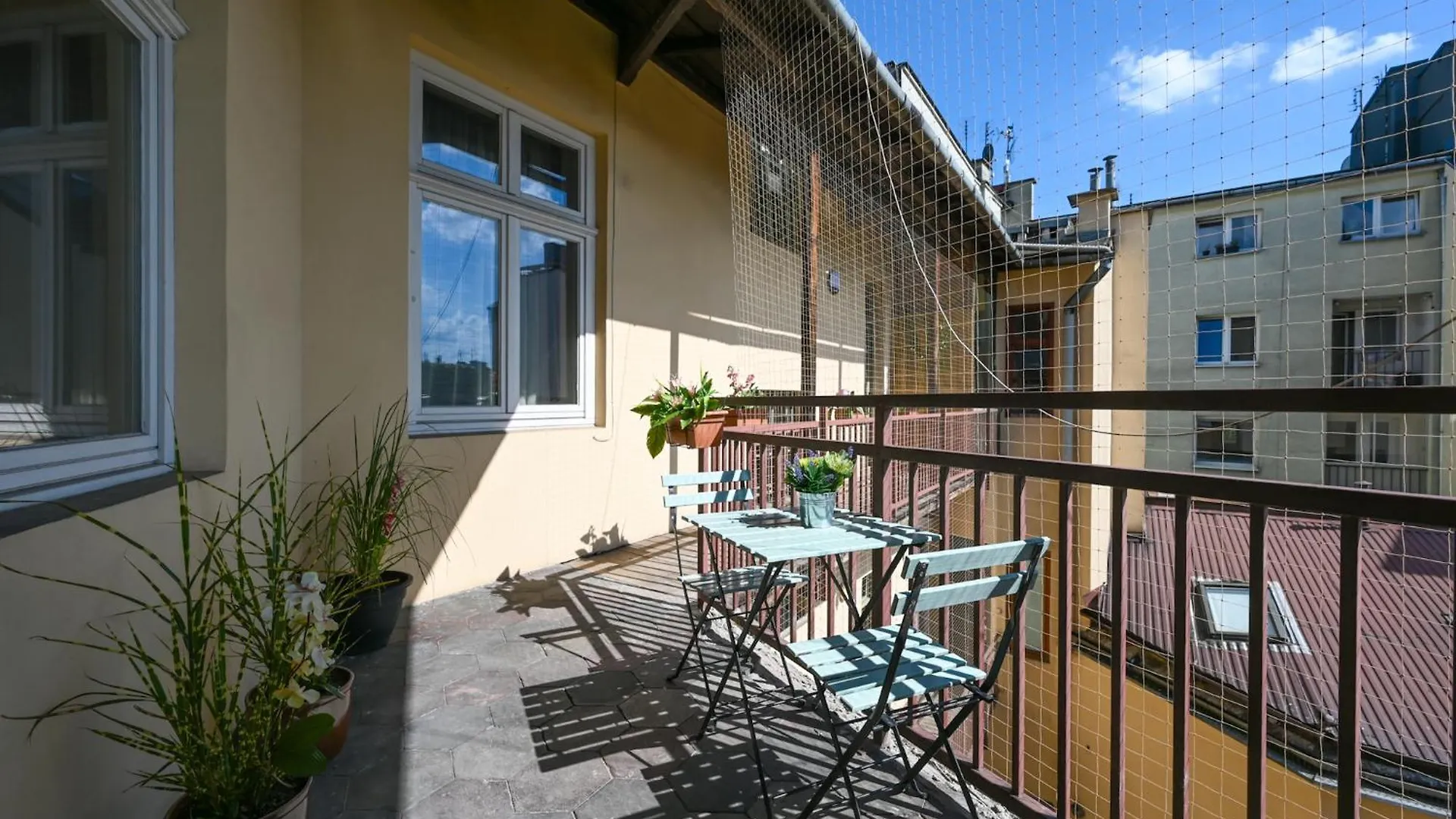Rentplanet - Apartament Swietego Lazarza Krakow Poland